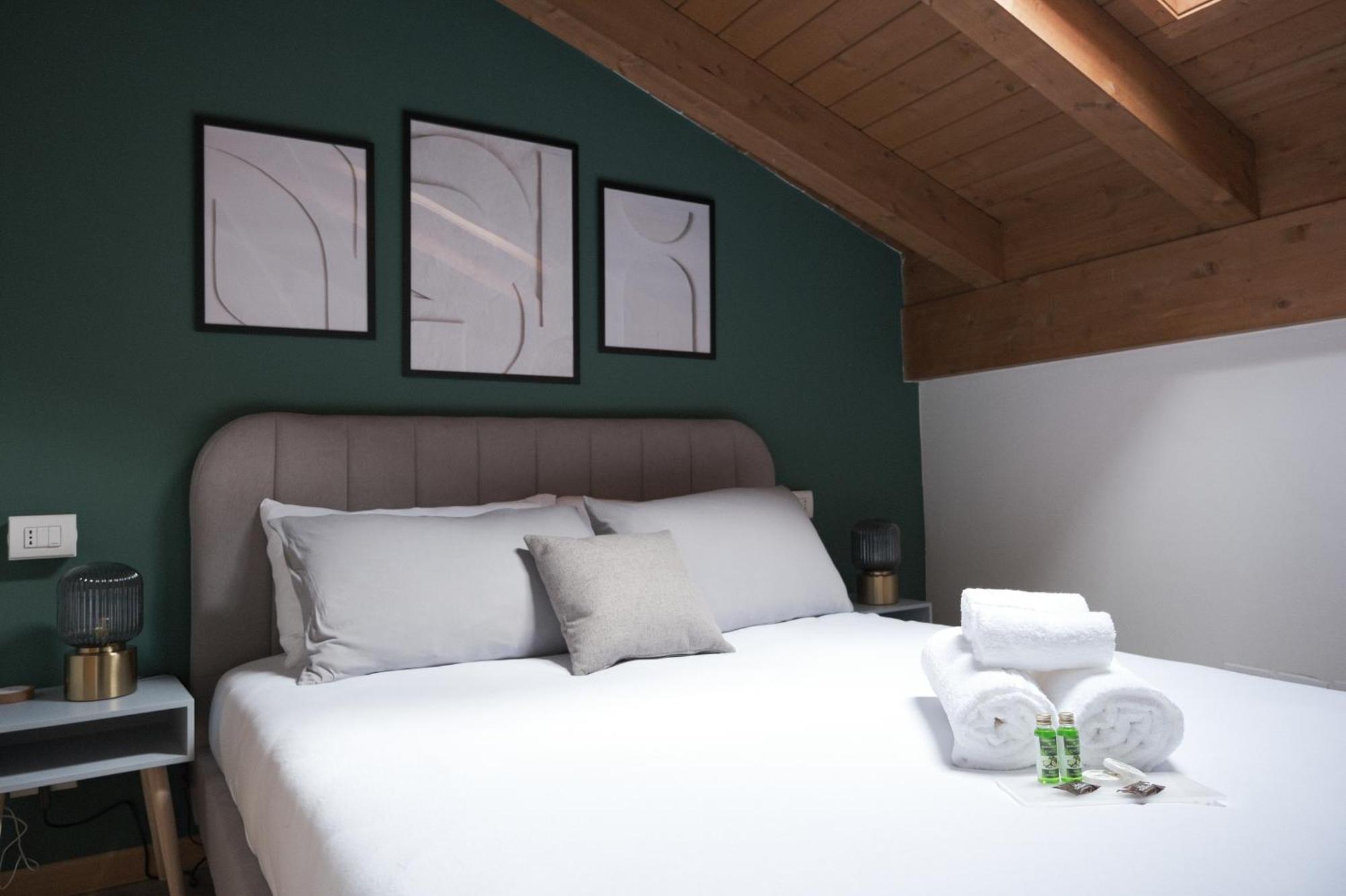 Charmescape Oldtown - 6 Min Walk To Berninaexpress Apartment Tirano Luaran gambar